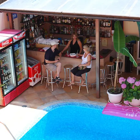 Italia Hotel 3*