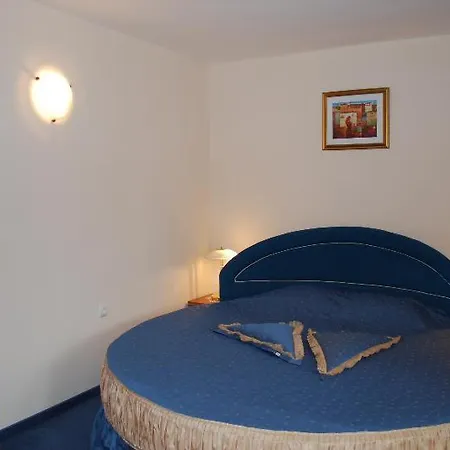 Italia 3* Nessebar