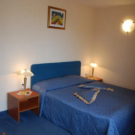 意大利酒店 酒店 内塞伯尔