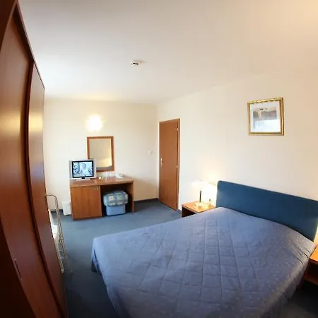 فندق Italia نيسيبار