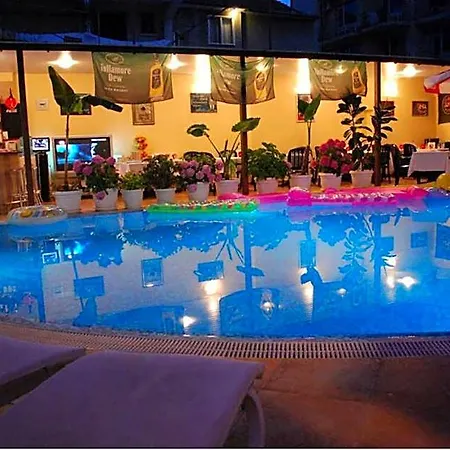 Italia 3* 네세부르
