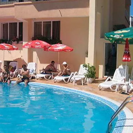 Italia 3* نيسيبار