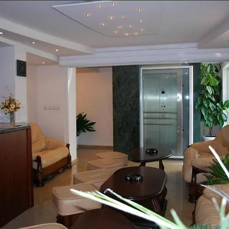 Italia نيسيبار